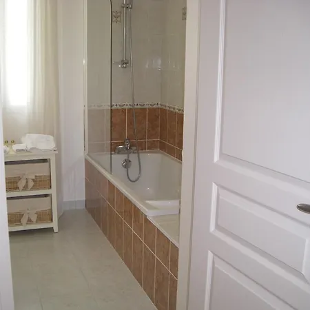Chambres d'Hotes la Raspeliere-2